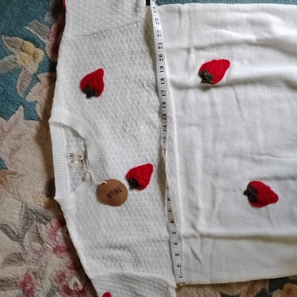 White Pointelle Knit Sweater with Red Strawberry 🍓 Design New!♥️HP♥️ - Picture 8 of 12